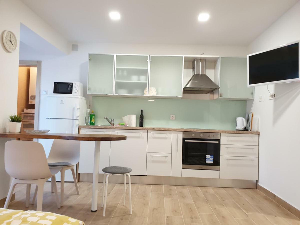 Apartments Ziher Загреб Экстерьер фото