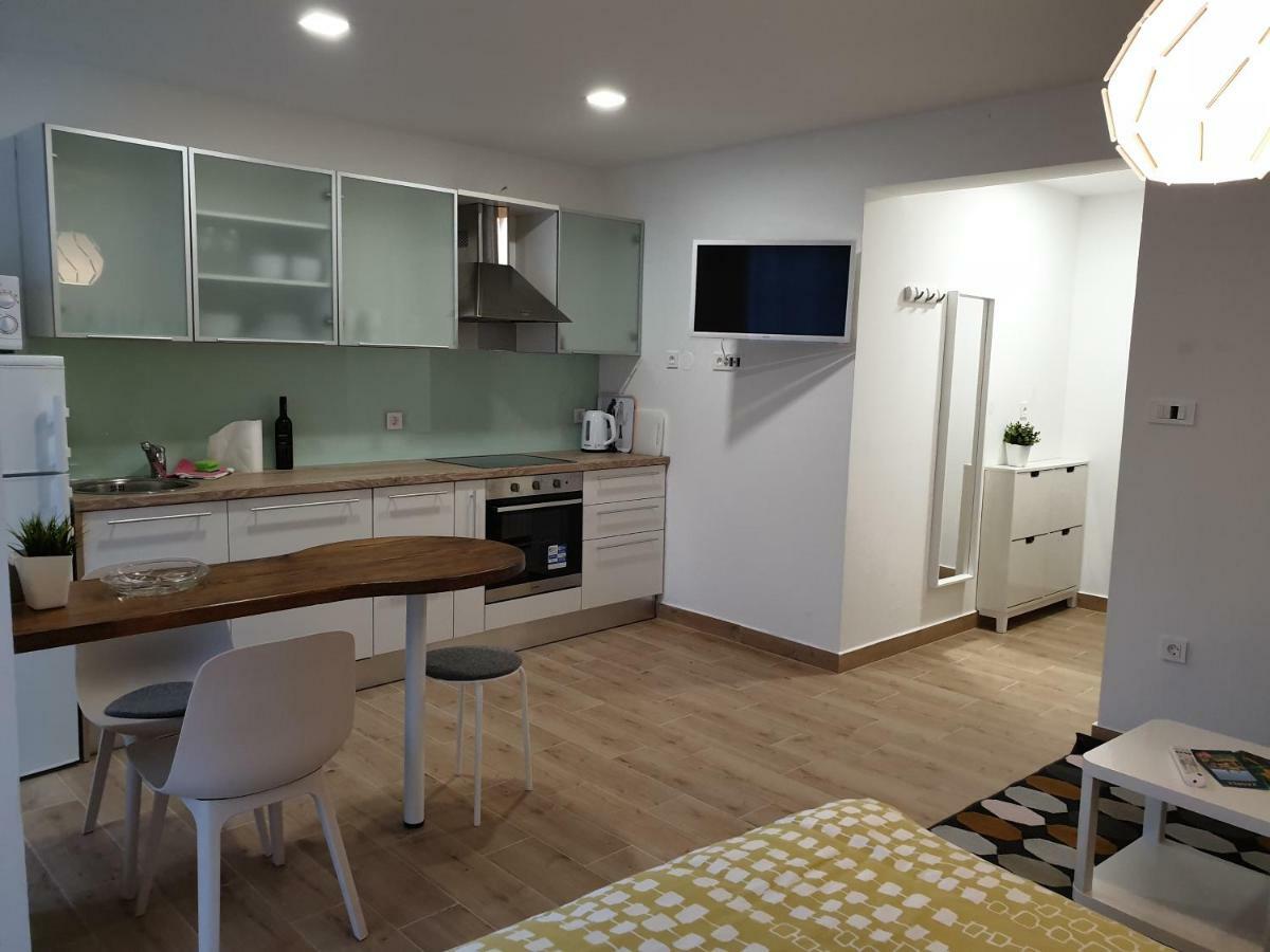 Apartments Ziher Загреб Экстерьер фото